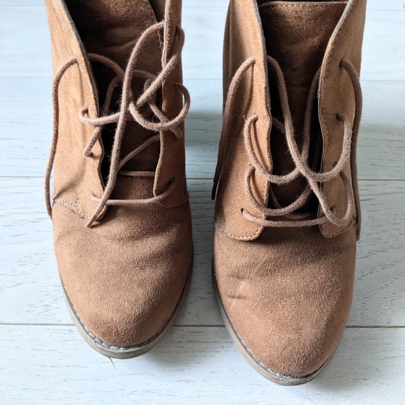 Suede boots - Picture 6 of 6